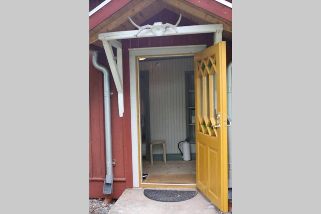 Sjoenaera Stuga Med Bat Och Bastu Ramkvilla المظهر الخارجي الصورة